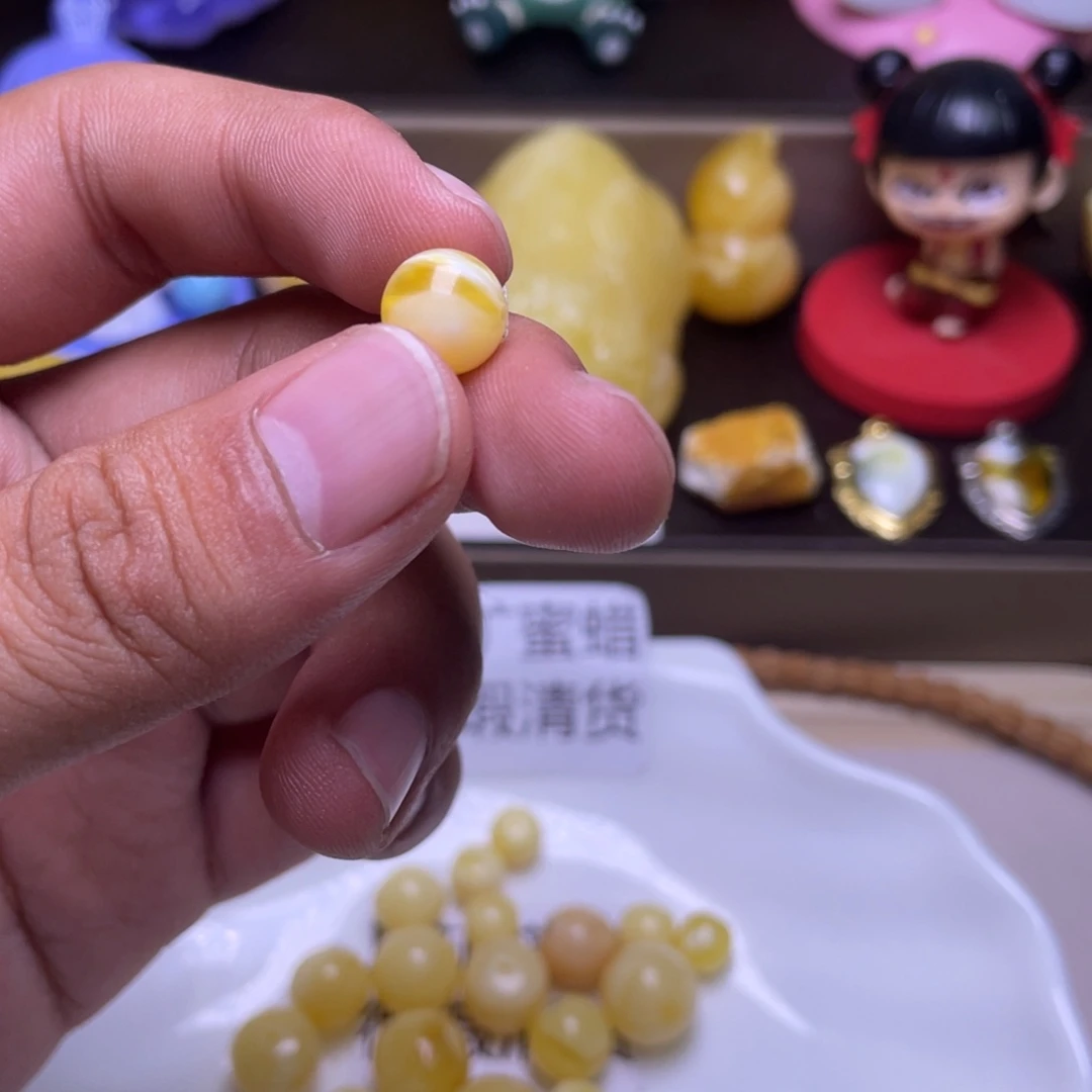琥珀未镶嵌珠宝奇石