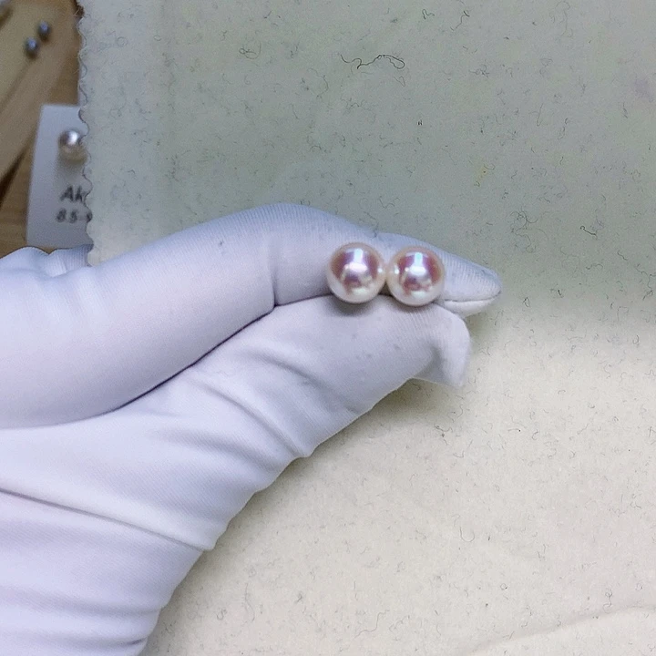 耳钉7.5-818K金镶嵌海水珍珠