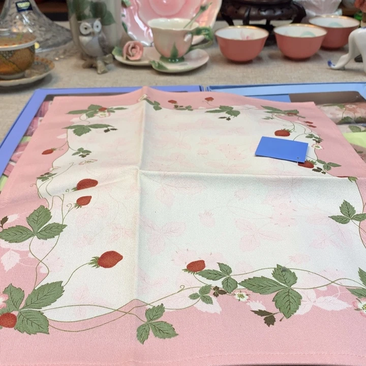 小***子金瓷阁家的美丽瓷器