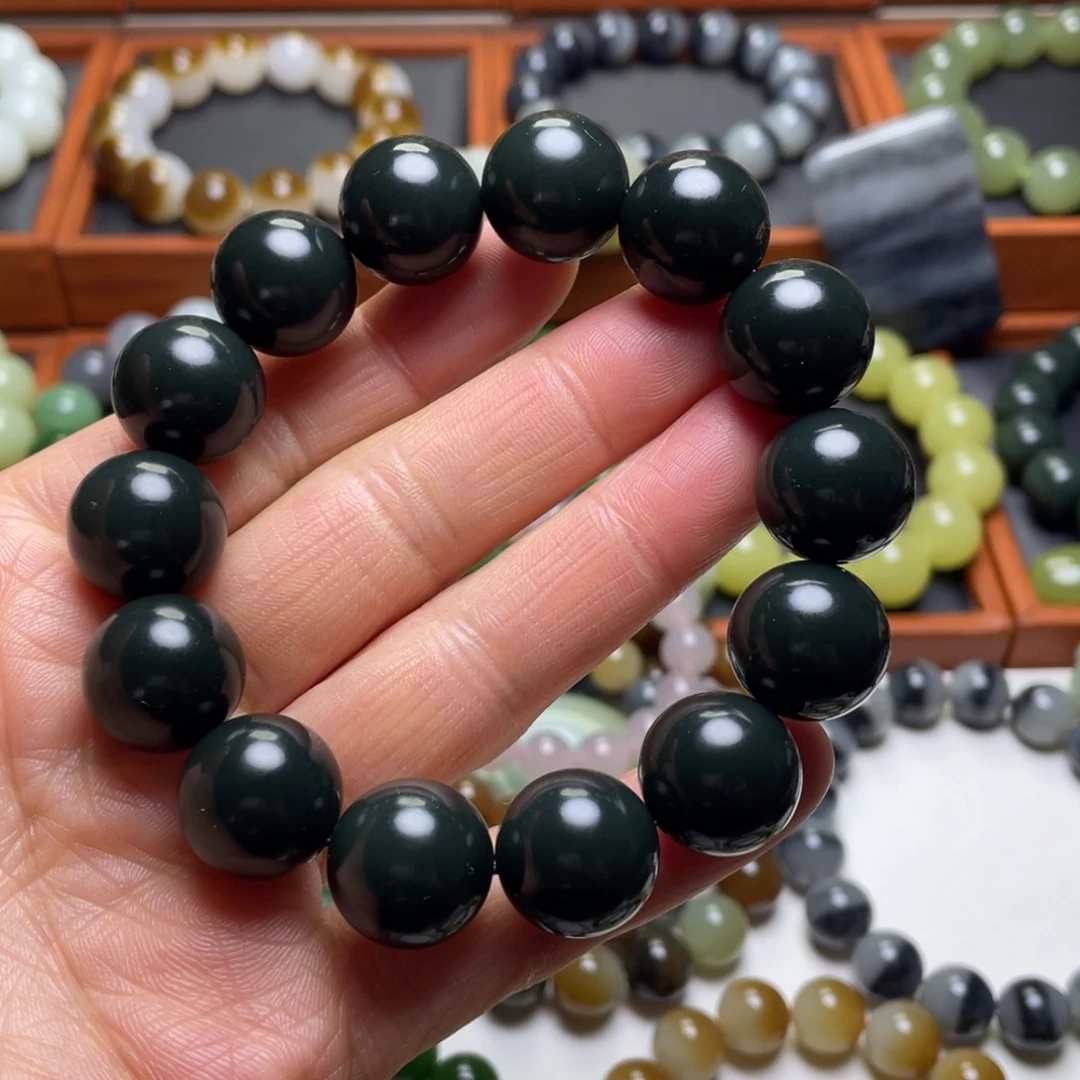 和田玉未镶嵌手串