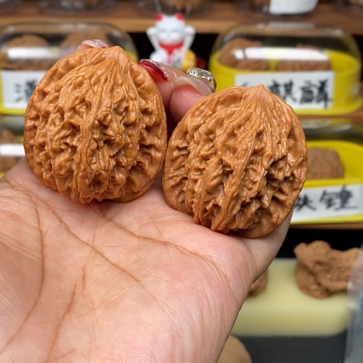 文玩核桃吊坠1*41虎头