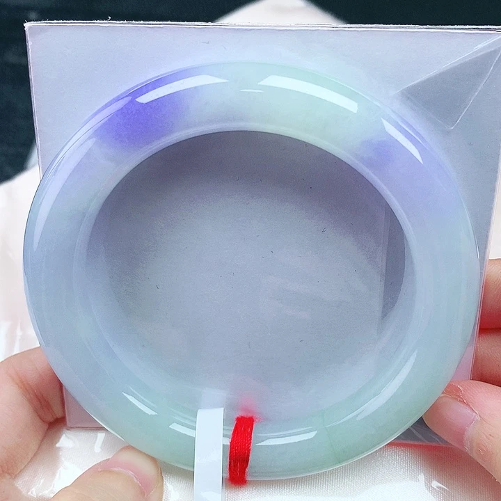 翡翠手镯未镶嵌59圈