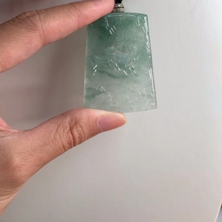 颈饰未镶嵌翡翠….
