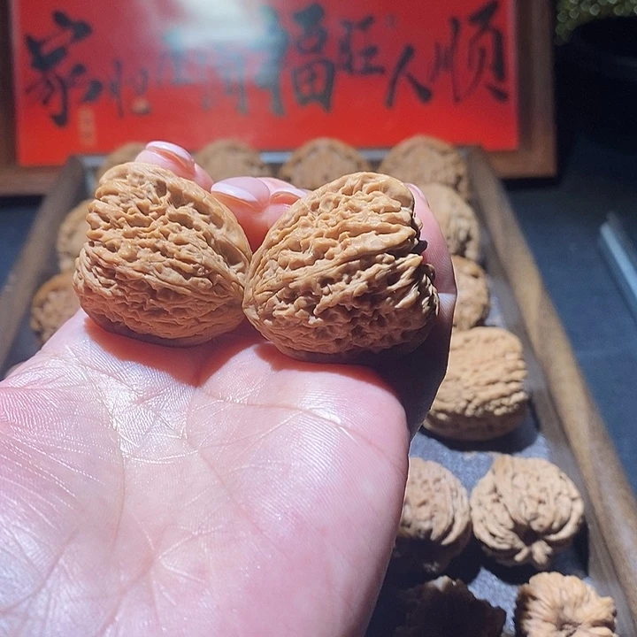 一***你核桃把件疆疆好南疆石丑疆凹底