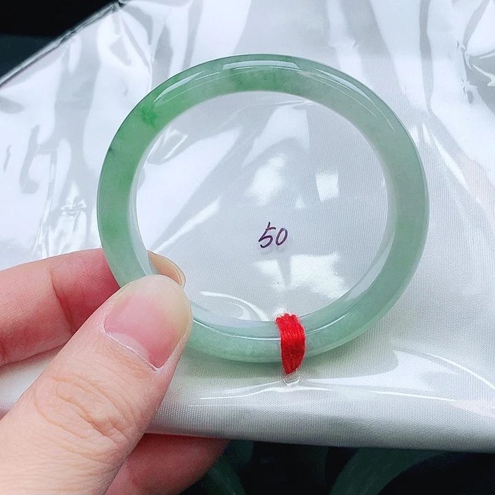 翡翠未镶嵌手镯106