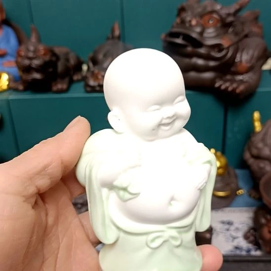 茶宠白瓷小和尚茶宠摆件