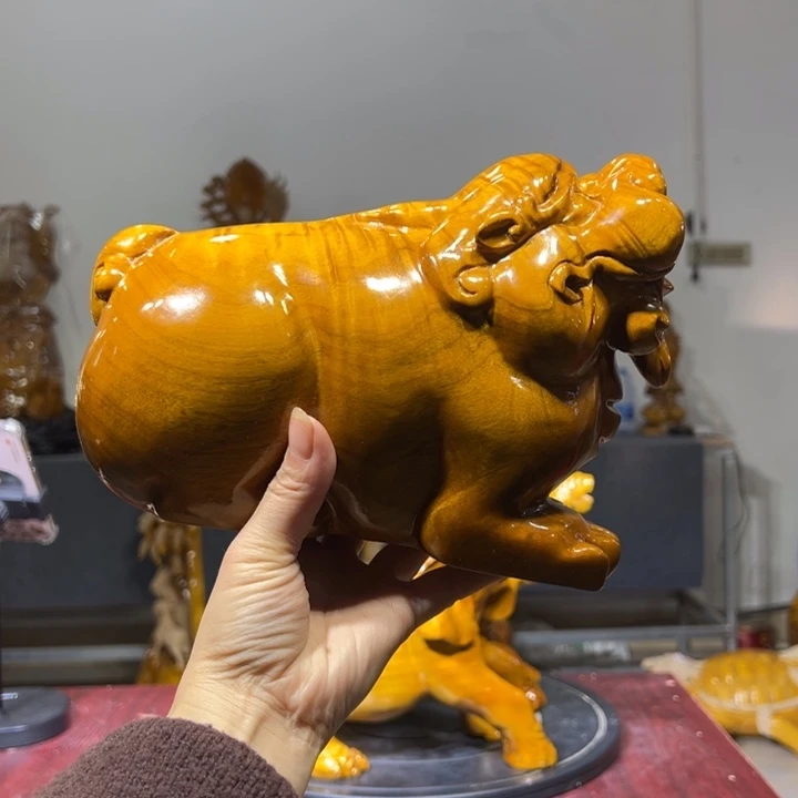 金丝楠木貔貅小摆件