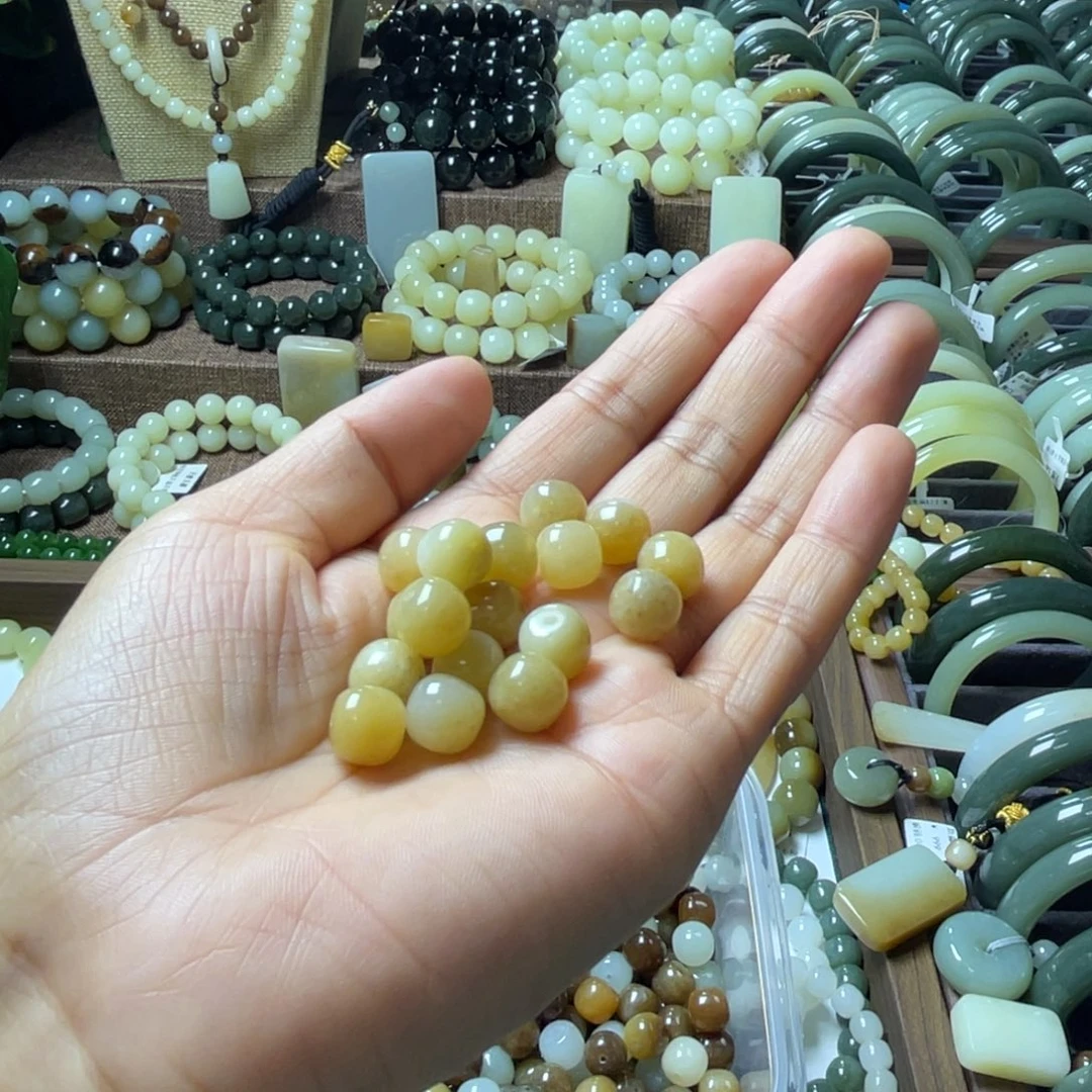 手链未镶嵌和田玉（青白玉）半**糖