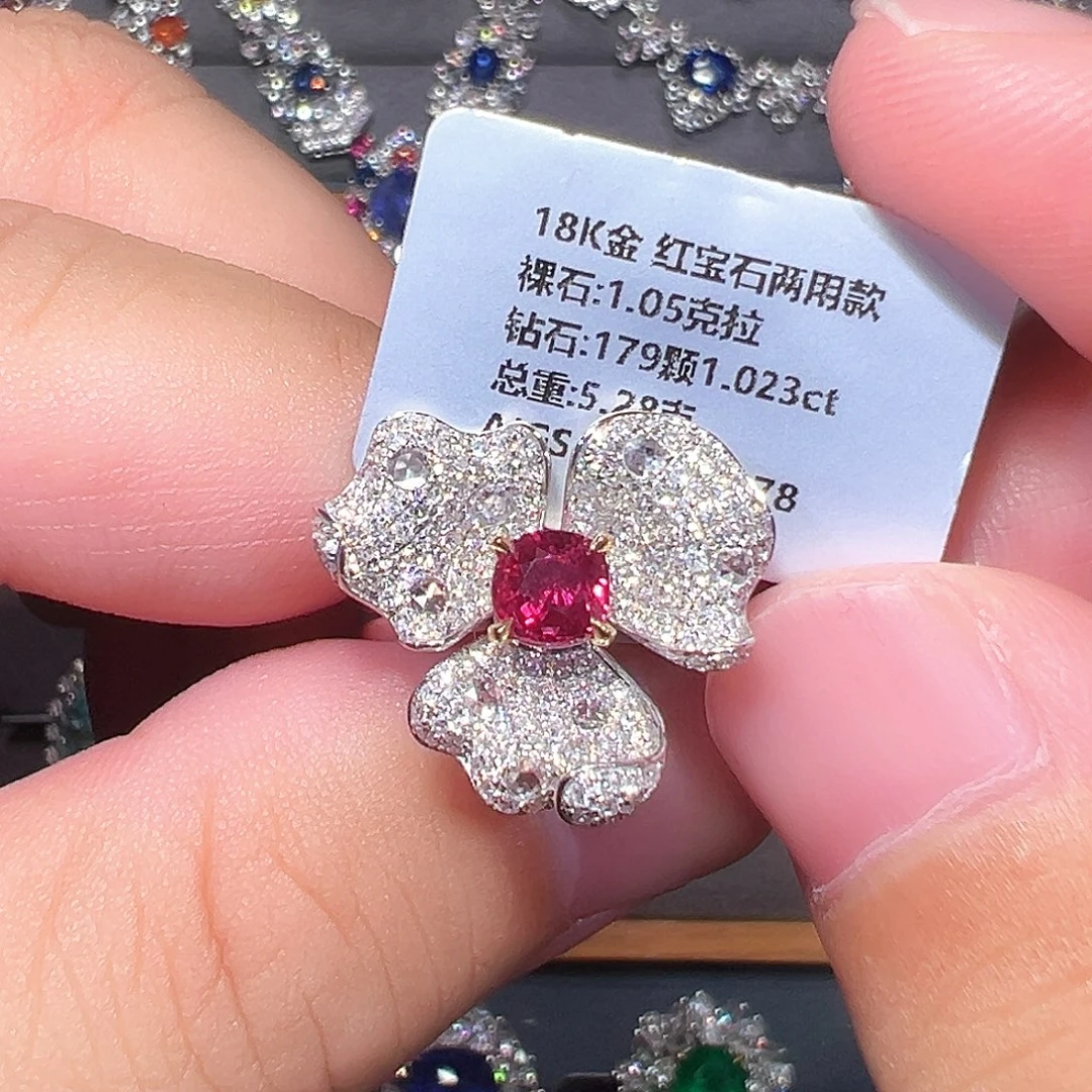 红宝石戒指18K金镶嵌