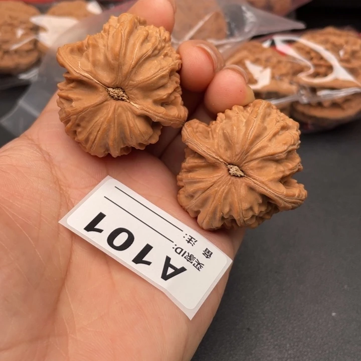 吊坠文玩核桃核桃