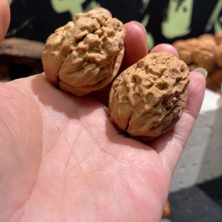 煜***钧文玩核桃把件编号40