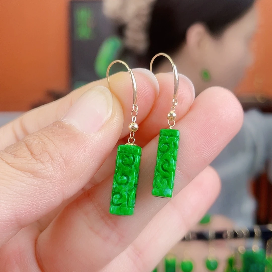 翡翠18K金镶嵌耳饰