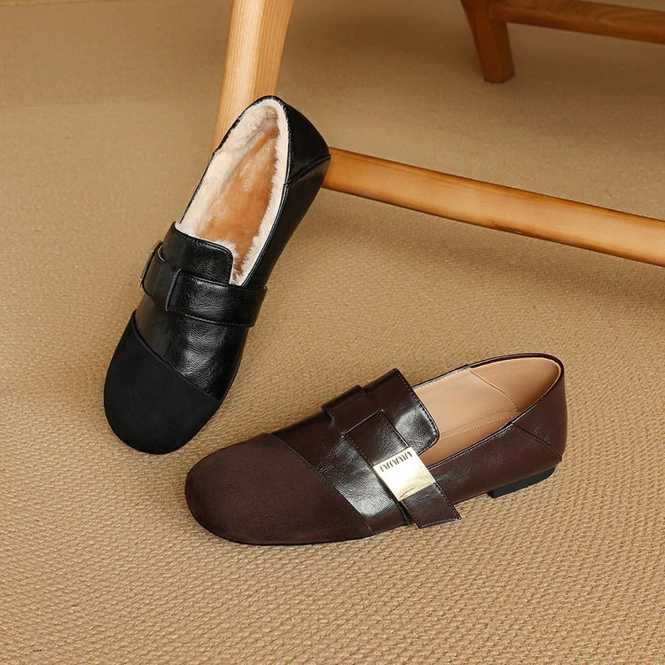 法式复古真皮圆头一脚蹬勃肯鞋女秋冬新款秋冬毛毛鞋平底乐福鞋女