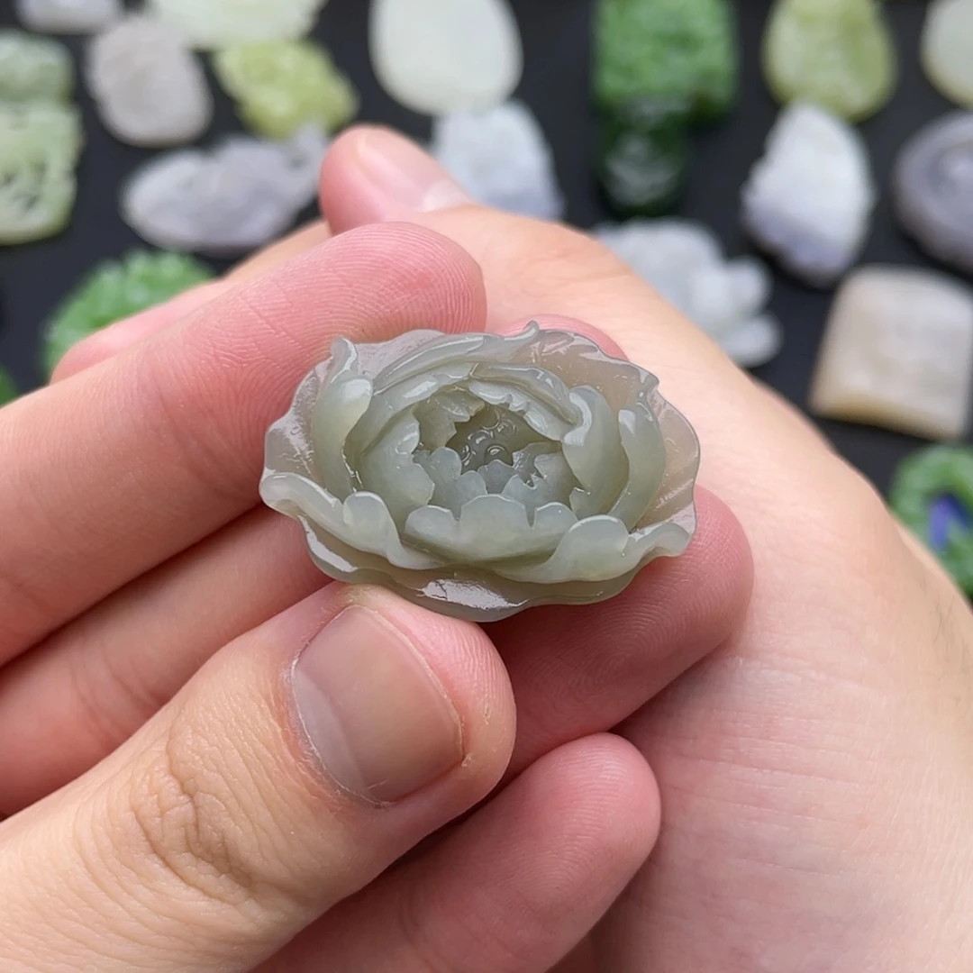 【闪购商品】颈饰未镶嵌和田玉
