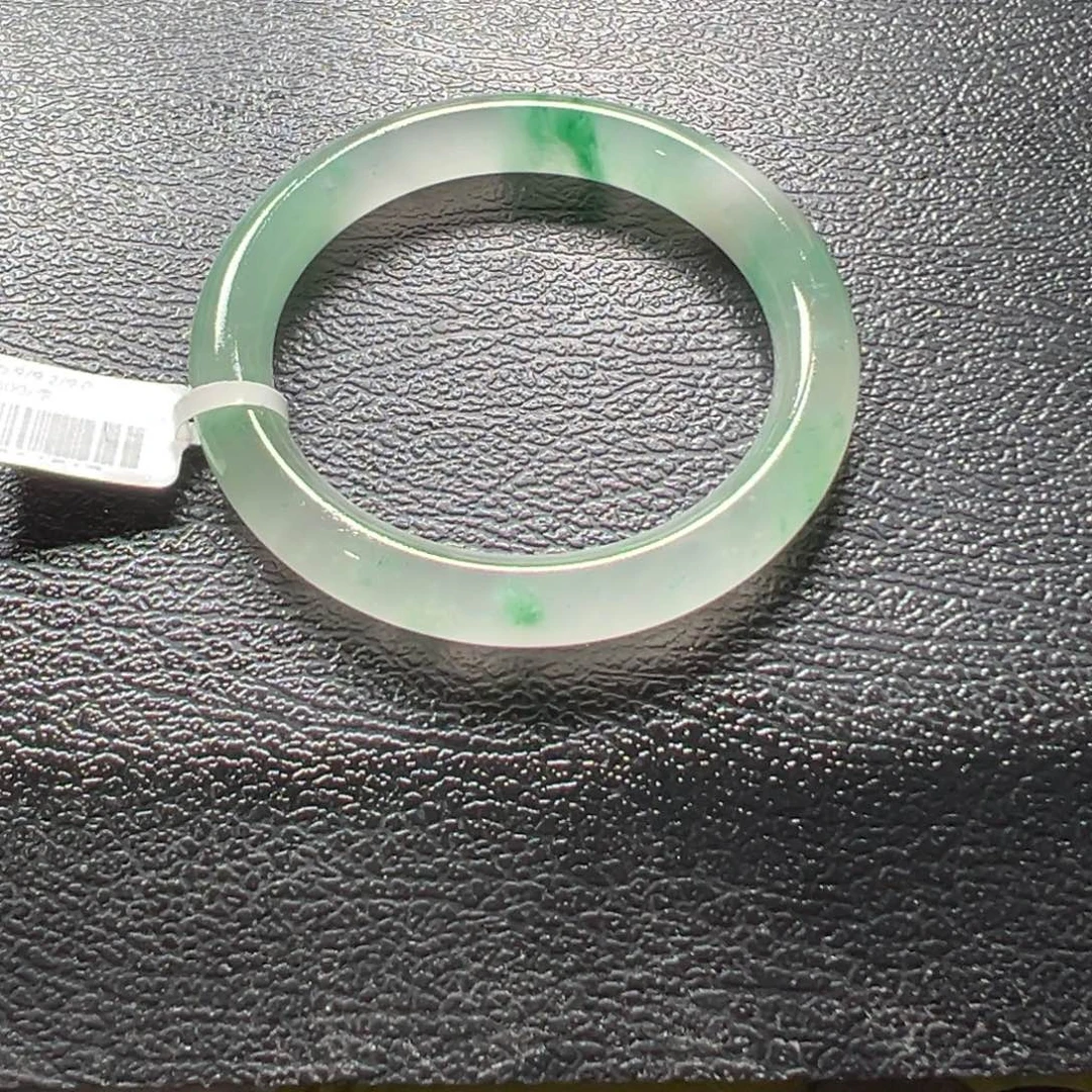 石英质玉（非洲翠）未镶嵌手镯