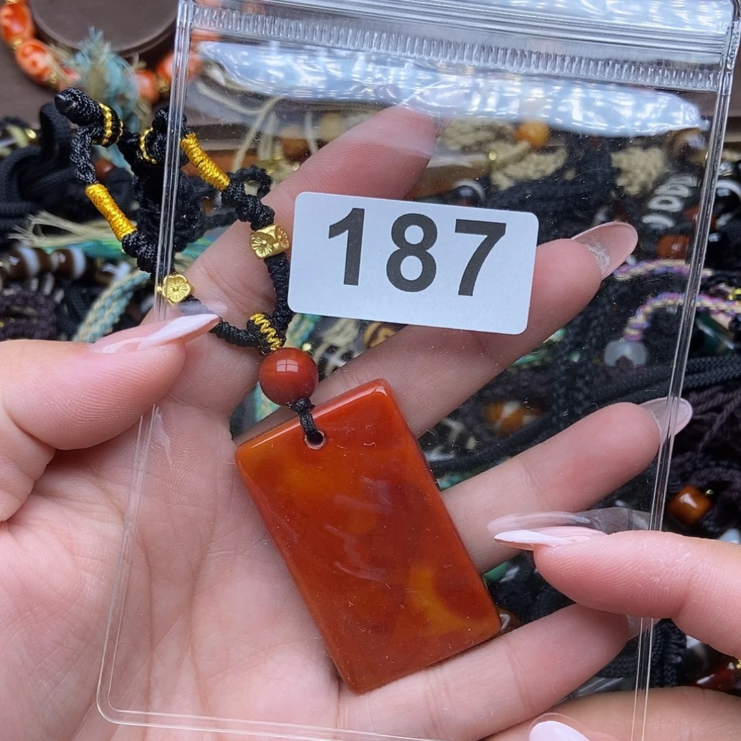 未镶嵌颈饰玛瑙/玉髓