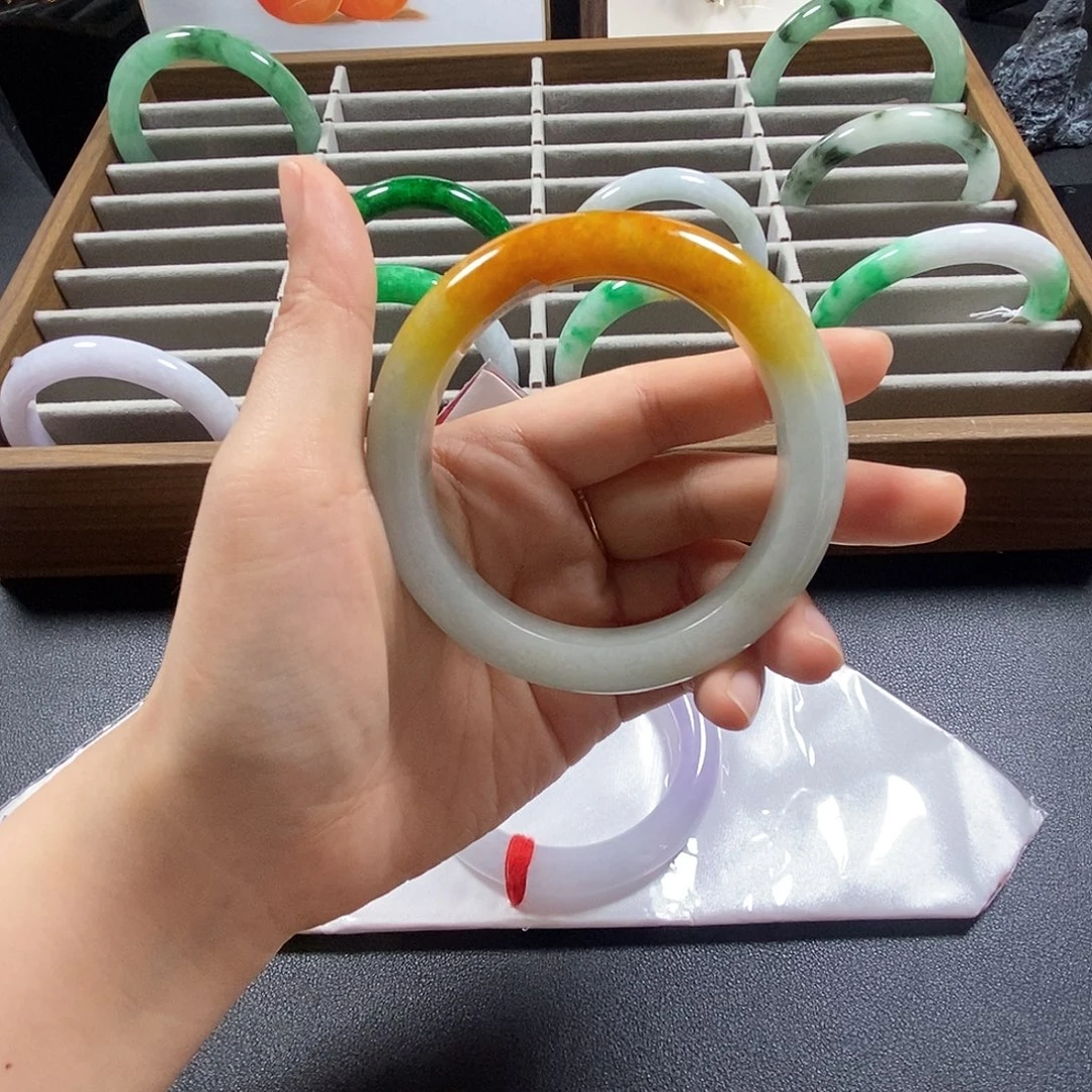 香***吃闪购为准 一物一拍