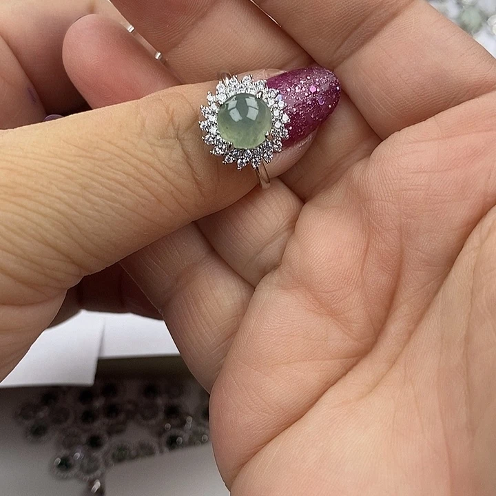 未镶嵌戒指翡翠小*爱缅甸