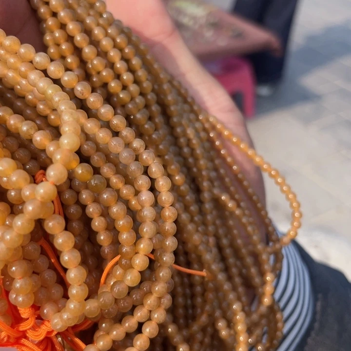 和田玉未镶嵌手链多样性发货，发其一