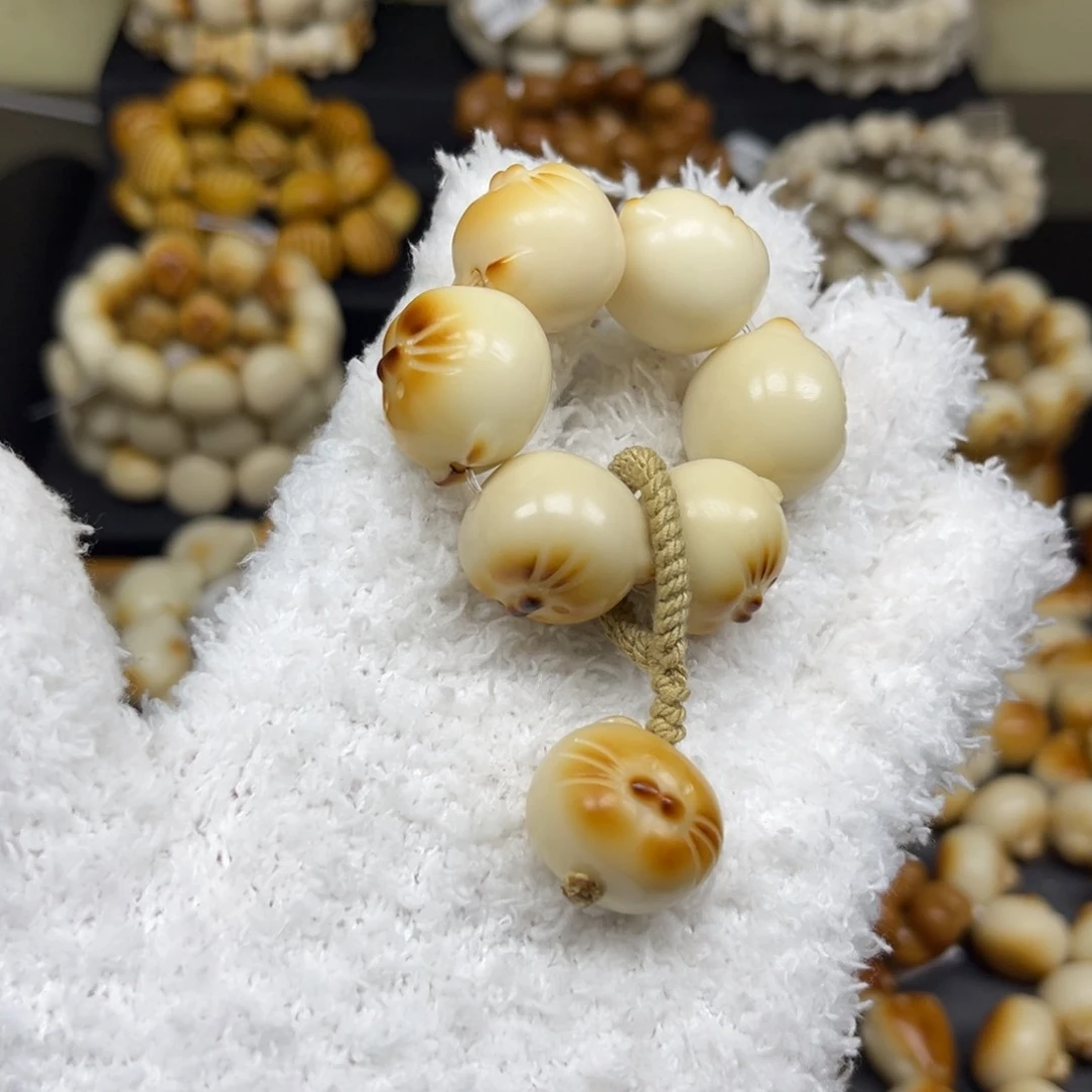 菩提根/象牙果吊坠3.7.28微瑕胡子猫手捻