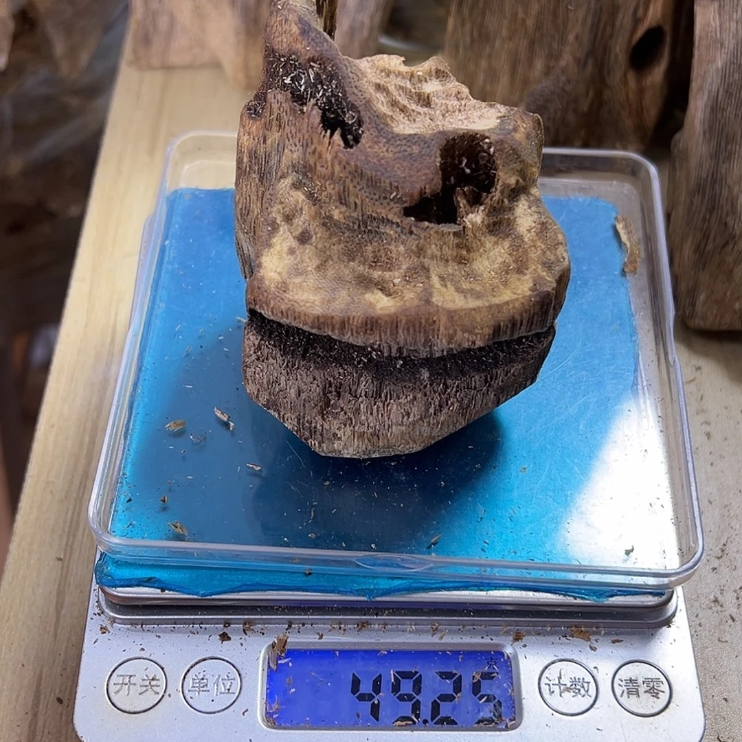 香料绿奇楠虫漏白棋49克