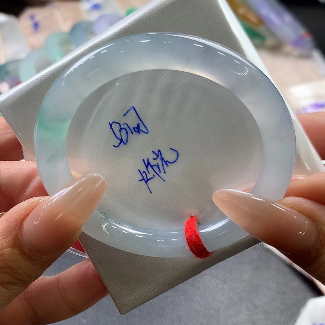 翡翠未镶嵌手镯53圆