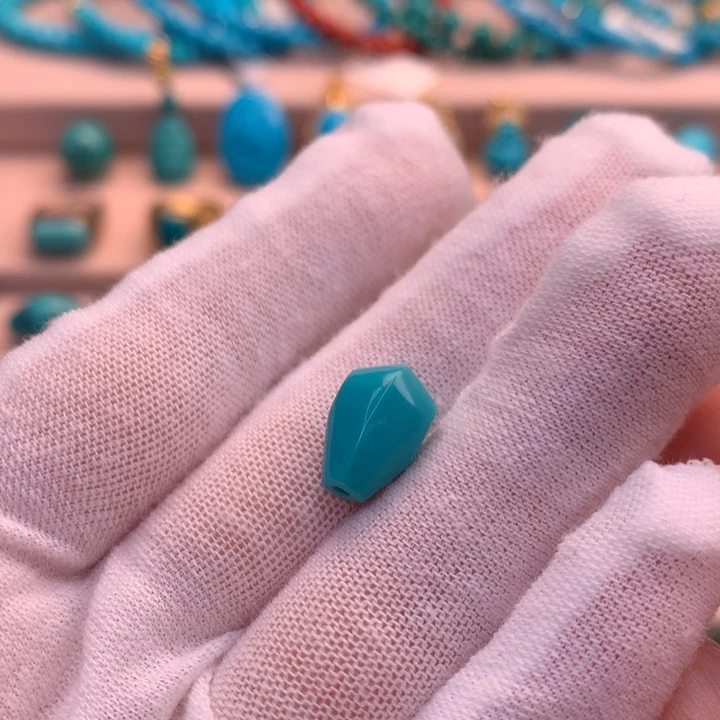 绿松石未镶嵌湖北天然原矿绿松石8.5