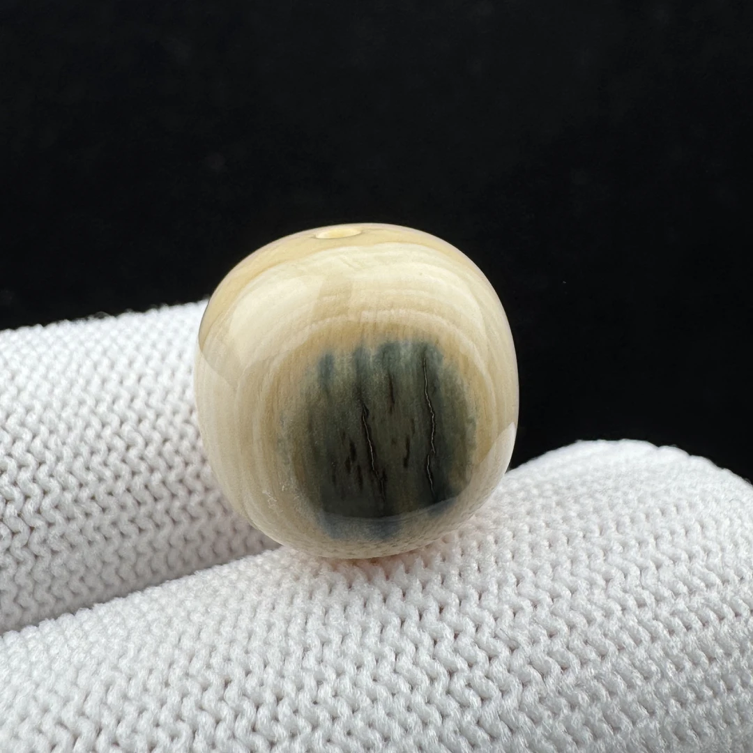 D6111天然猛犸牙 蓝皮老型珠15*15mm 支持鉴定 假一罚四