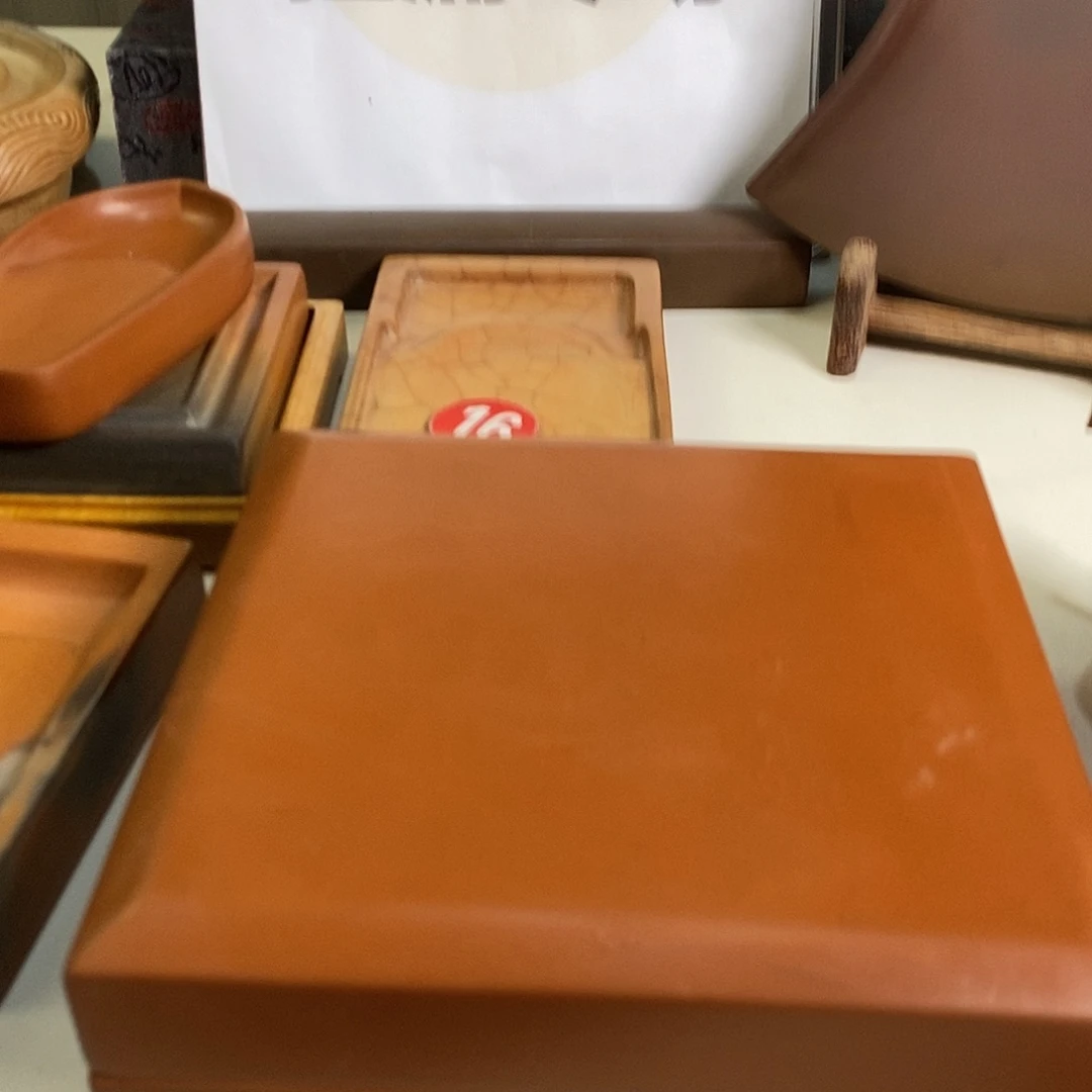 用***0方圆带盖鳝鱼黄澄泥