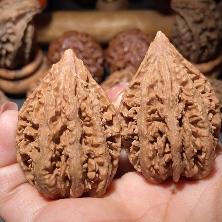 把件文玩核桃东北楸子小雪77