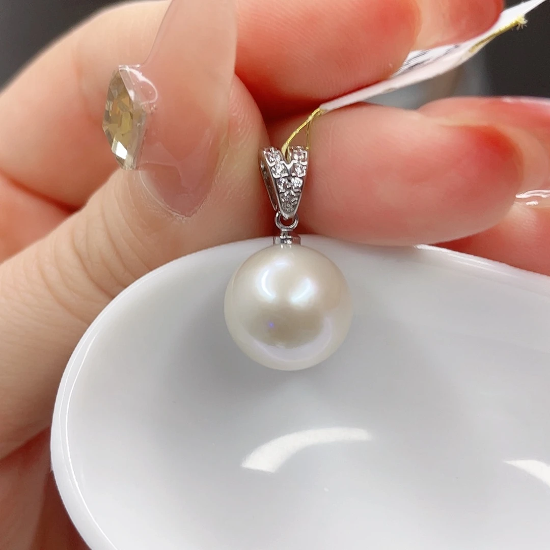 淡水珍珠颈饰合金