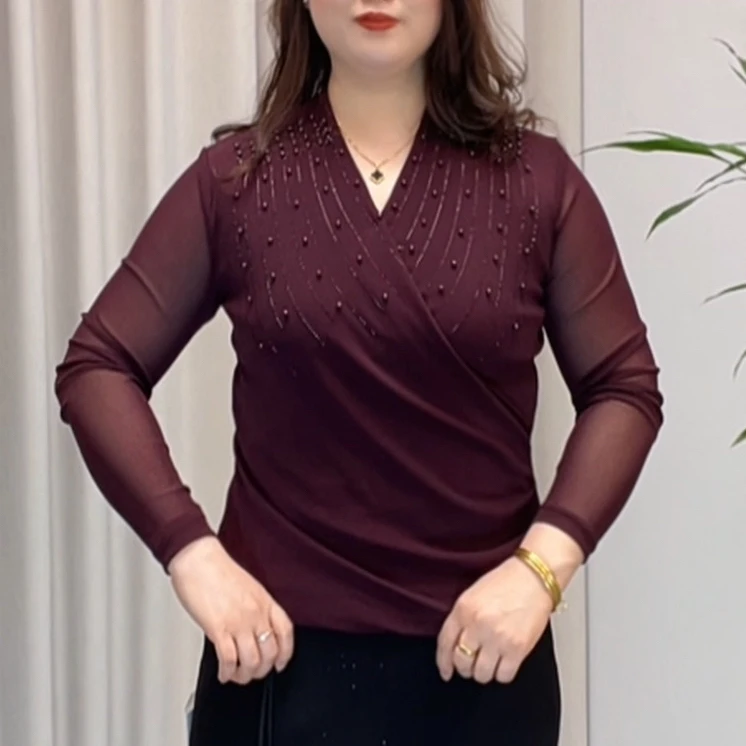 2025春季女士长袖交叉领性感特色时尚气质遮肉显瘦肌肤纱打底衫
