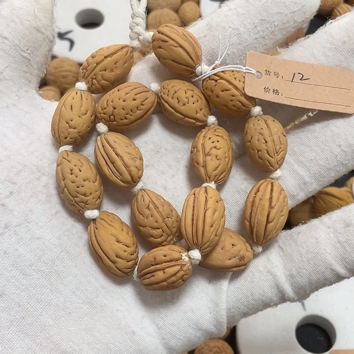 面***香吊坠桃核钱袋，野生桃核，一物一图