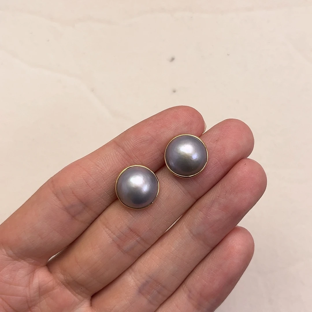 耳饰18K金镶嵌拼合珍珠（马贝珠）