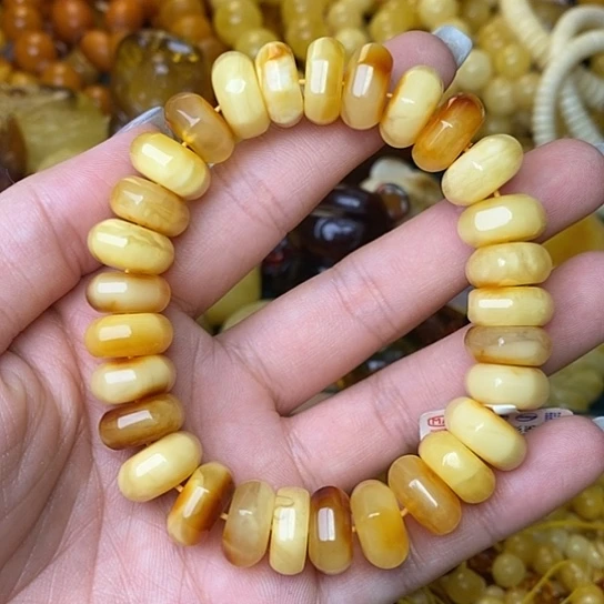 未镶嵌琥珀珠宝奇石
