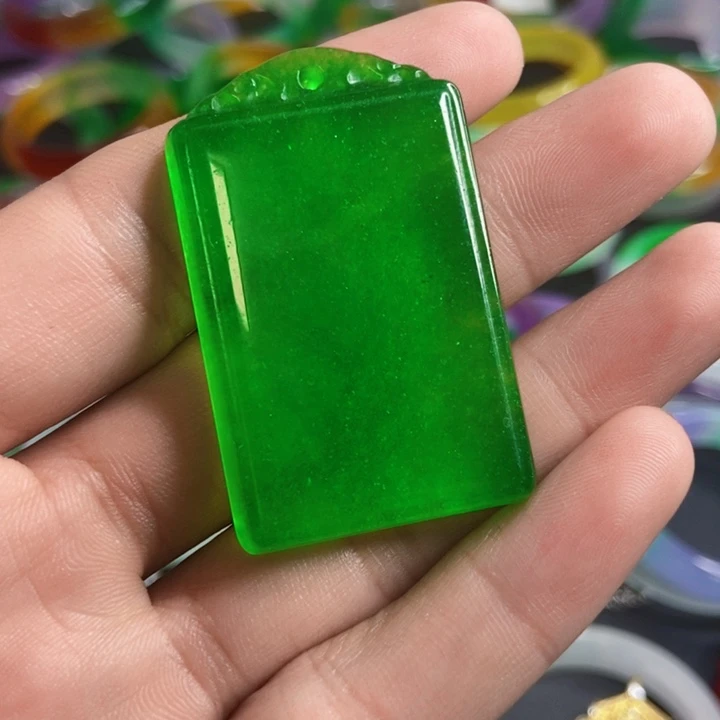 翡翠未镶嵌颈饰啊啊啊啊啊啊
