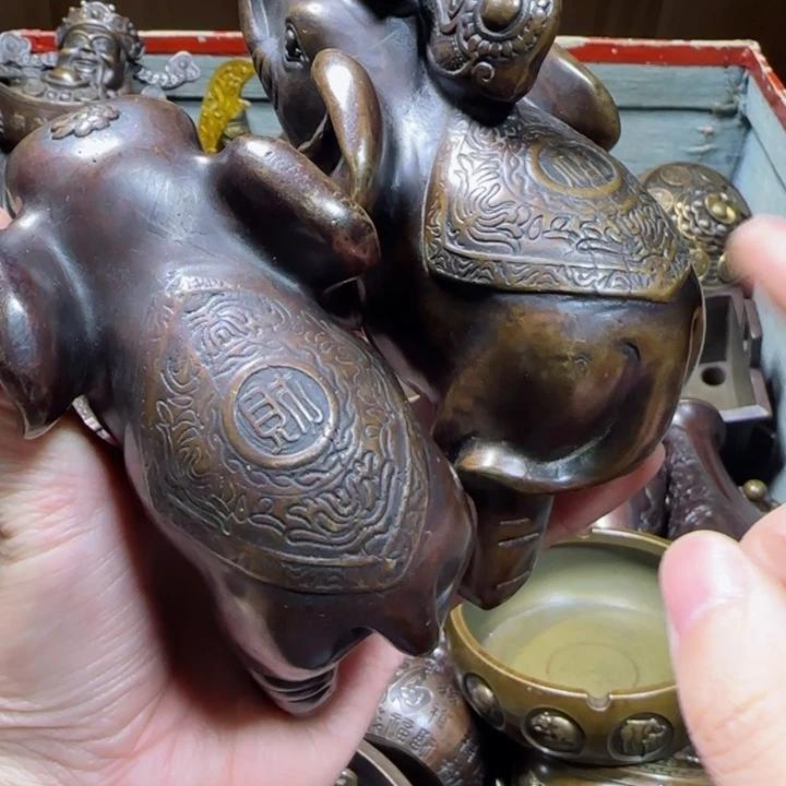 铜器把玩摆件链接