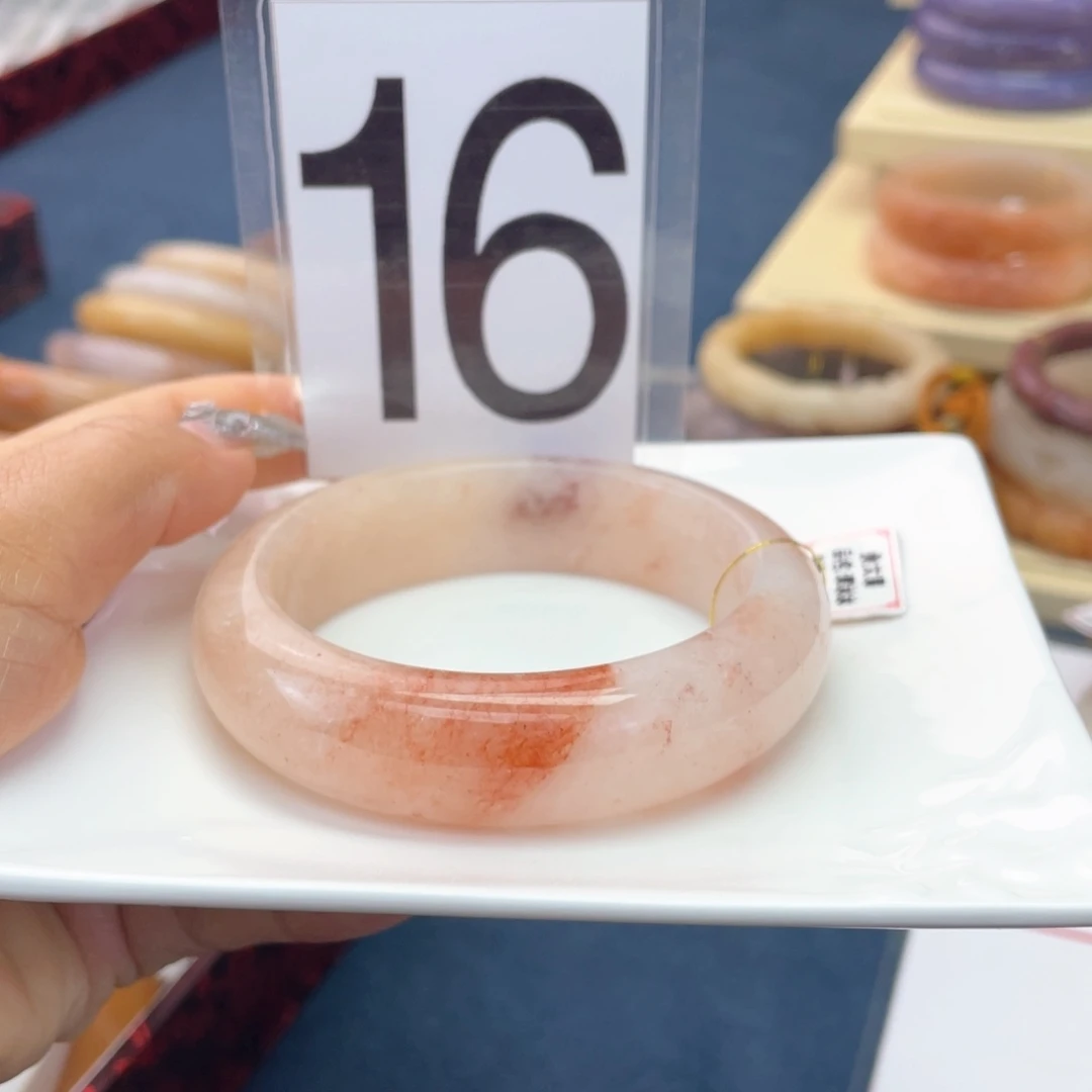 石英质玉未镶嵌手镯