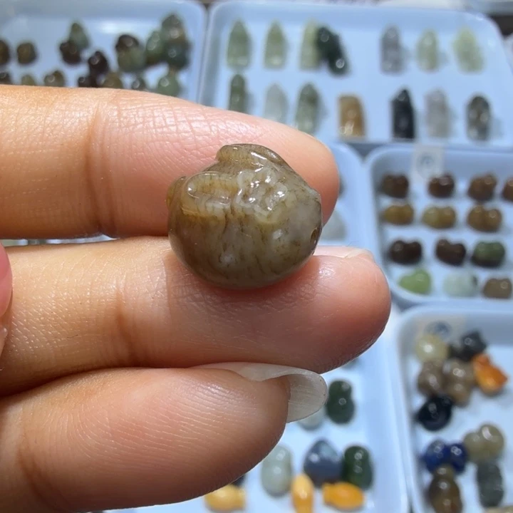 和田玉未镶嵌珠宝奇石