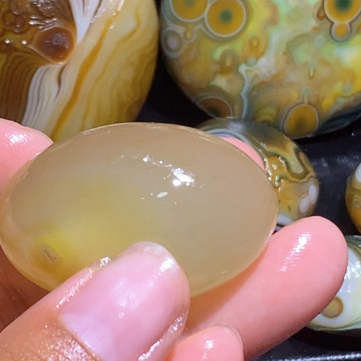 王***儒未镶嵌发饰玛瑙/玉髓
