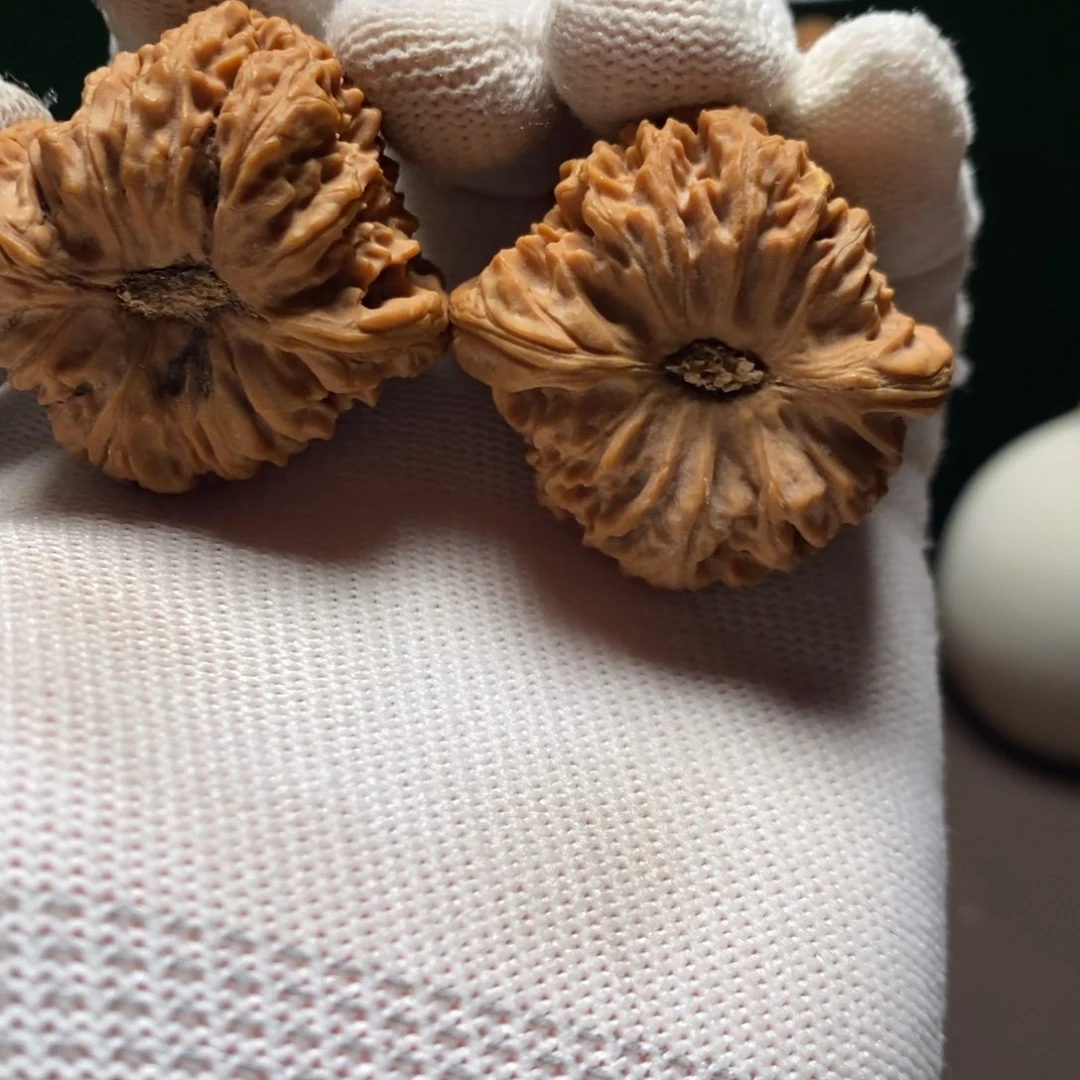 文玩核桃吊坠39凹底馒头