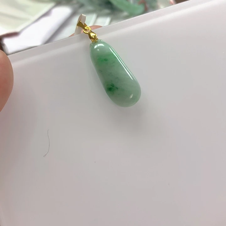 翡翠合金颈饰hfhchj