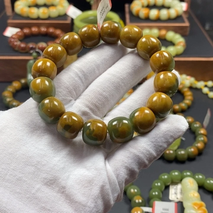 行***3透闪石质玉未镶嵌手链