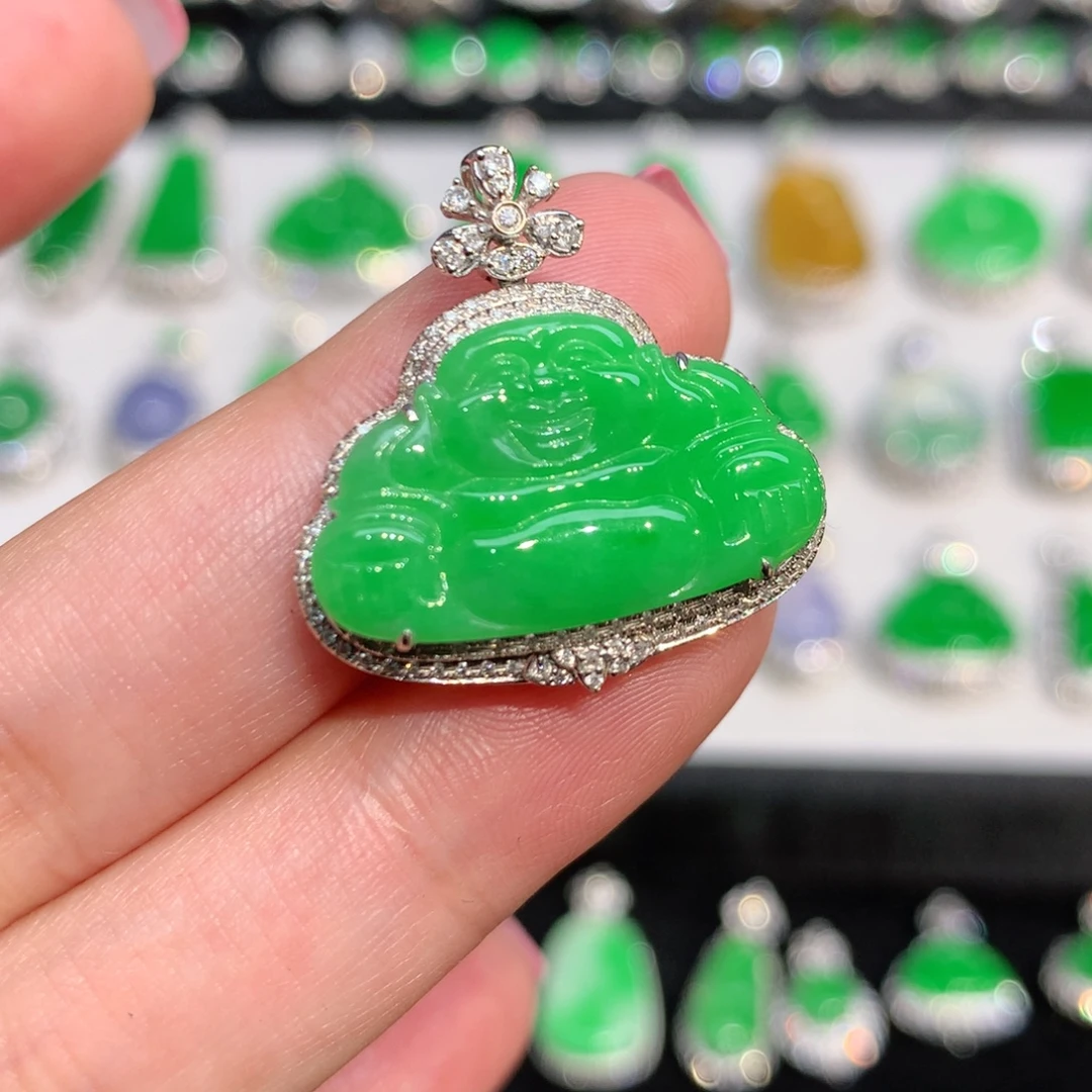 翡翠18K金镶嵌颈饰