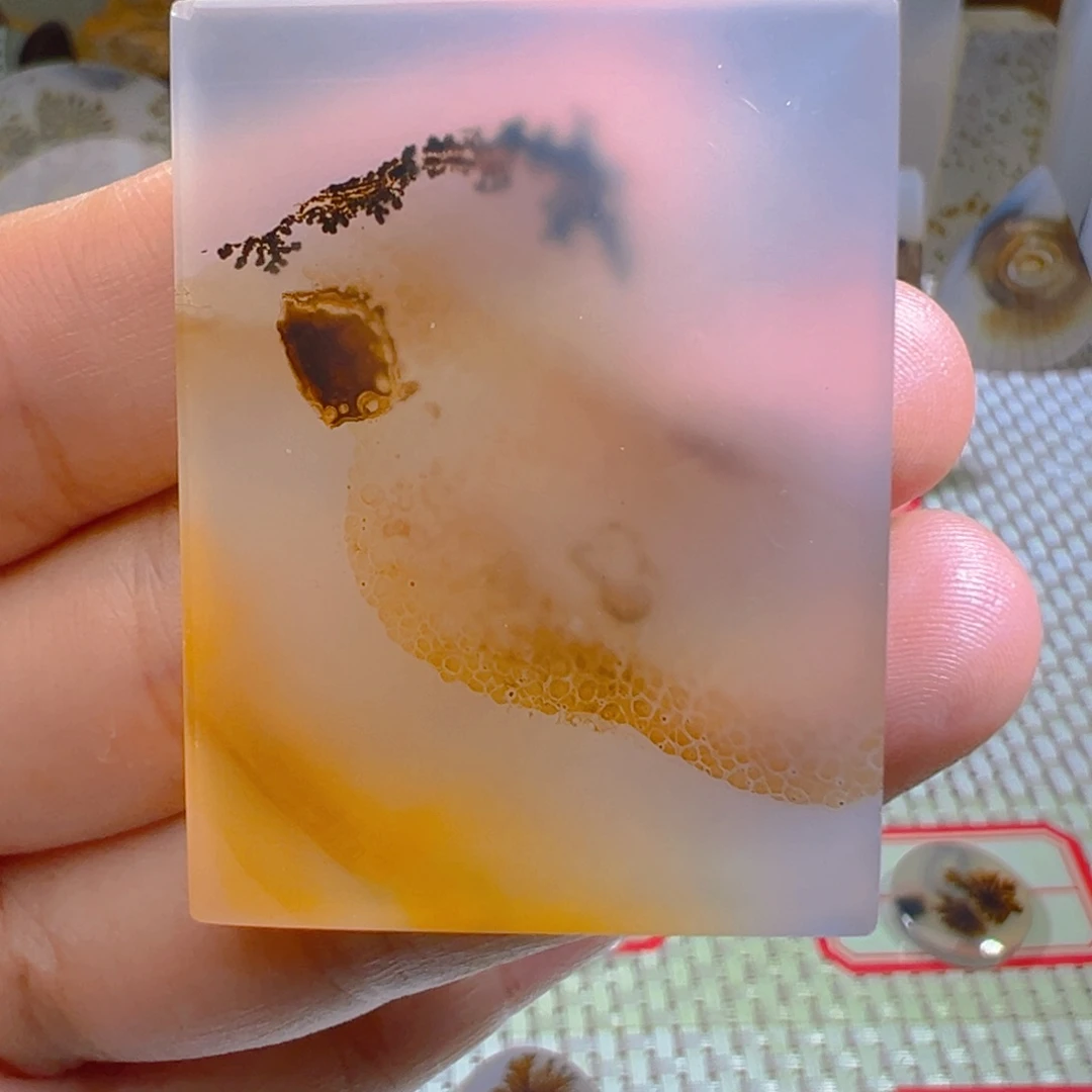 玛瑙/玉髓颈饰未镶嵌