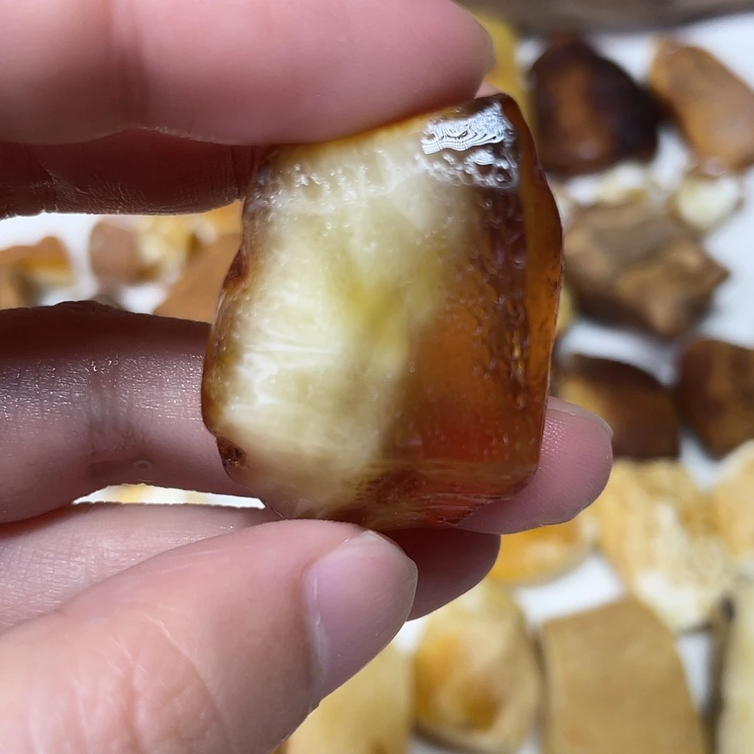 定制琥珀未镶嵌原矿琥珀