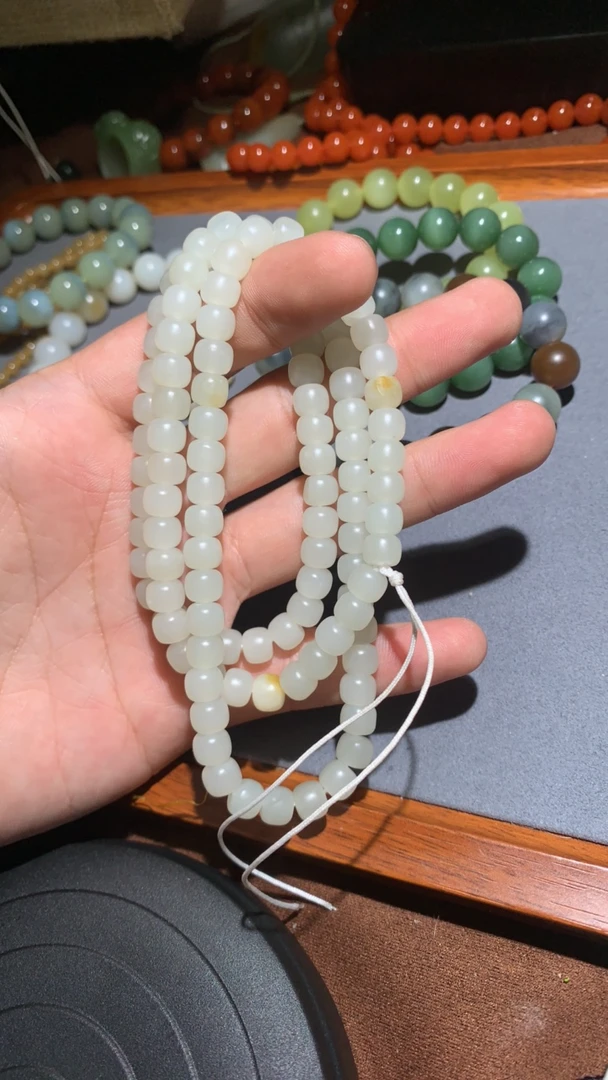 新疆和田玉精工单圈手串