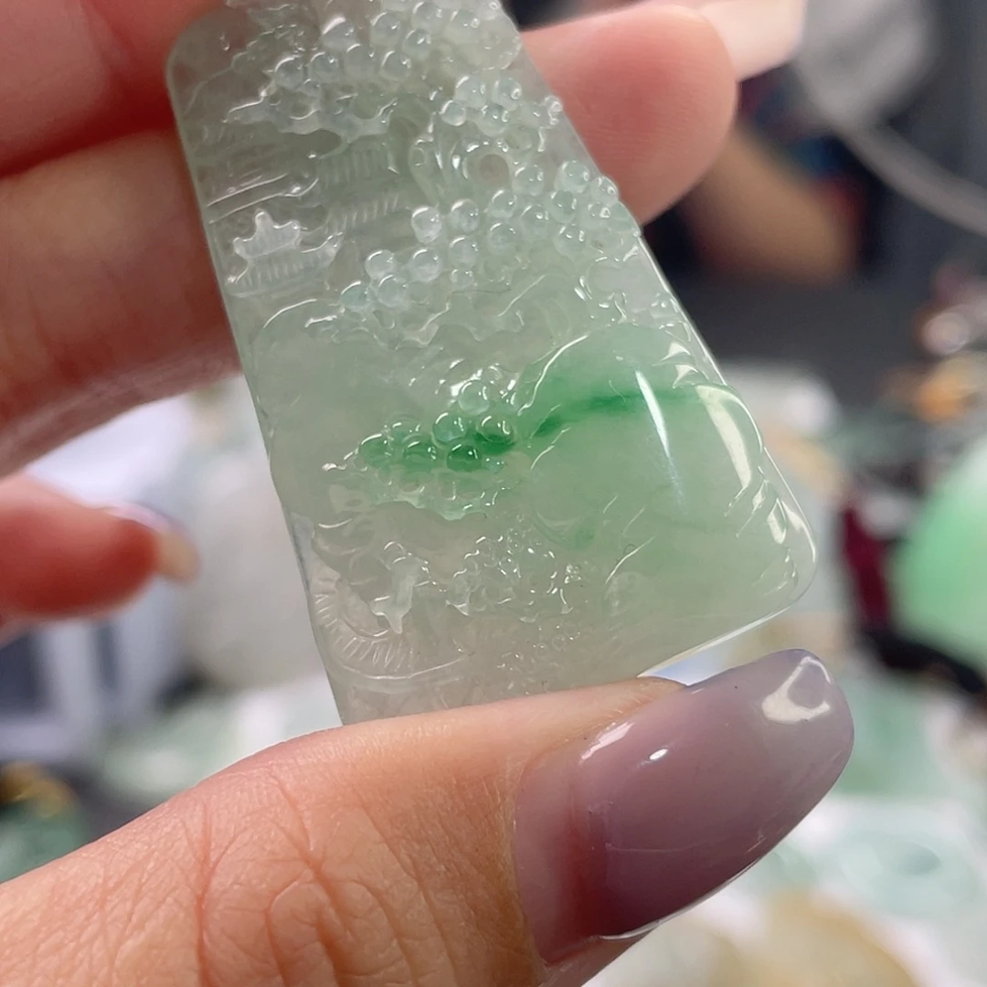 颈饰未镶嵌翡翠1