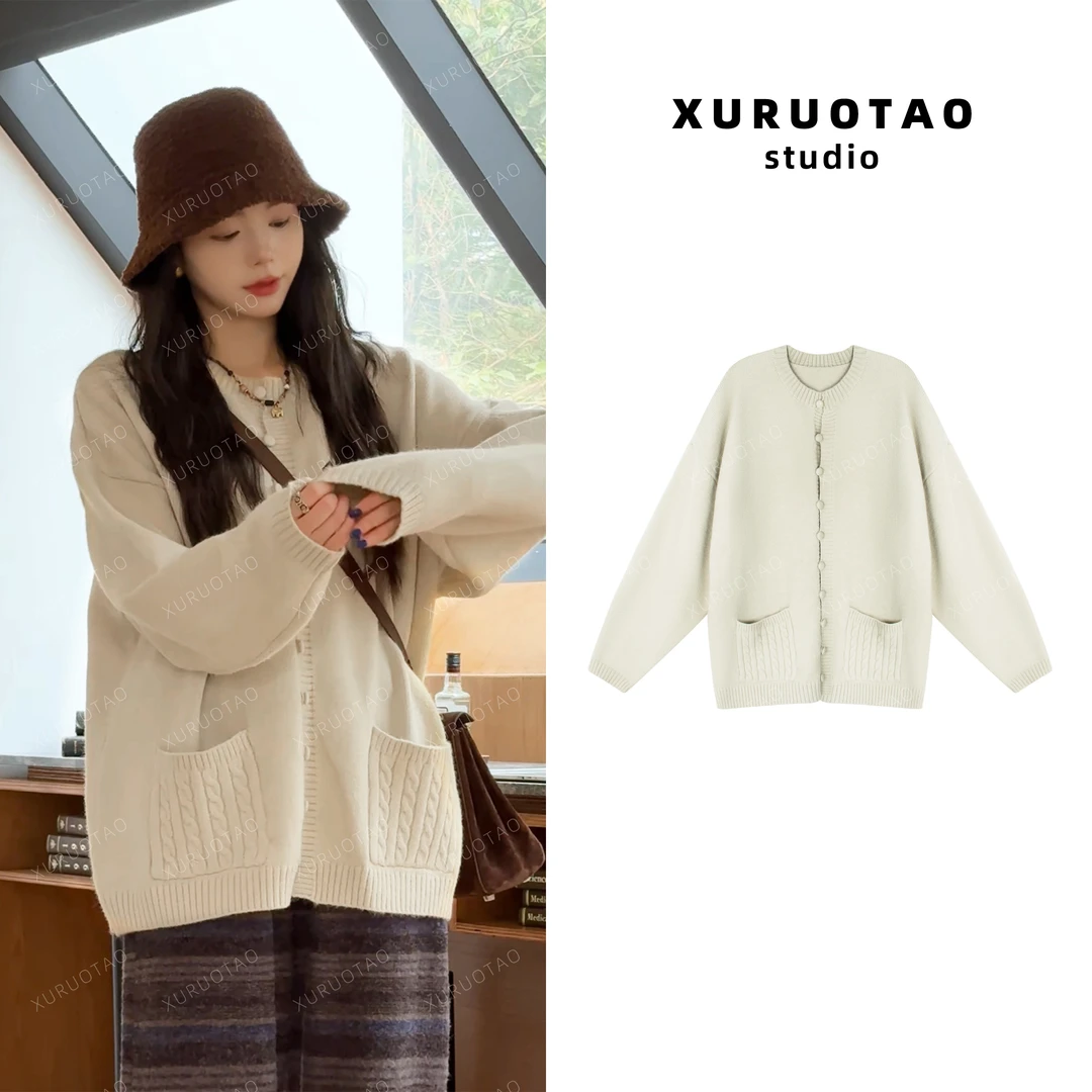 XURUOTAO【织秋】100羊毛布包扣针织圆领设计感杏绿色上衣 T5729