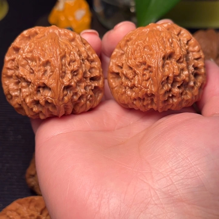 文玩核桃把件南疆石47